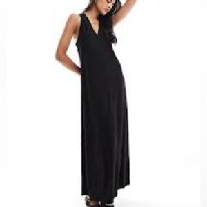 Lovestitch Black Sleeveless V-Neck Collared Pockets Loose Boho Maxi Dress, S